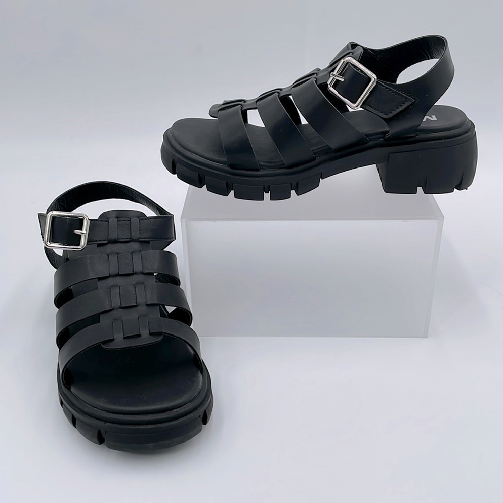 Mia Girl Lycie‎ Black 90s Y2K Chunky Platform Sandals Shoes - Size 2
